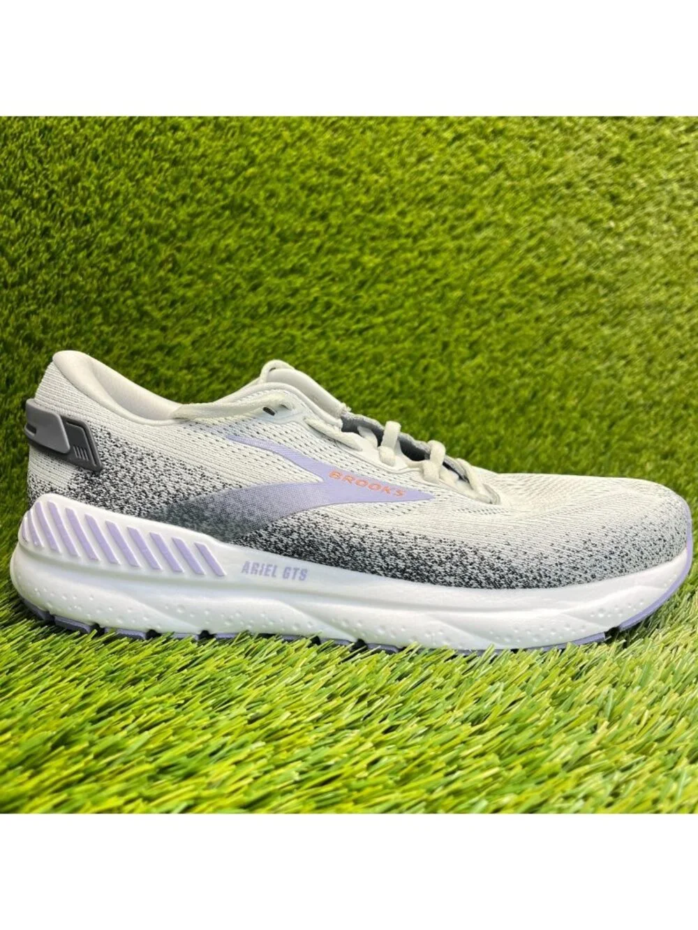 Brooks Ariel 24 GTS Women Size 10.5D Gray Purple Athletic Running Shoes Sneakers